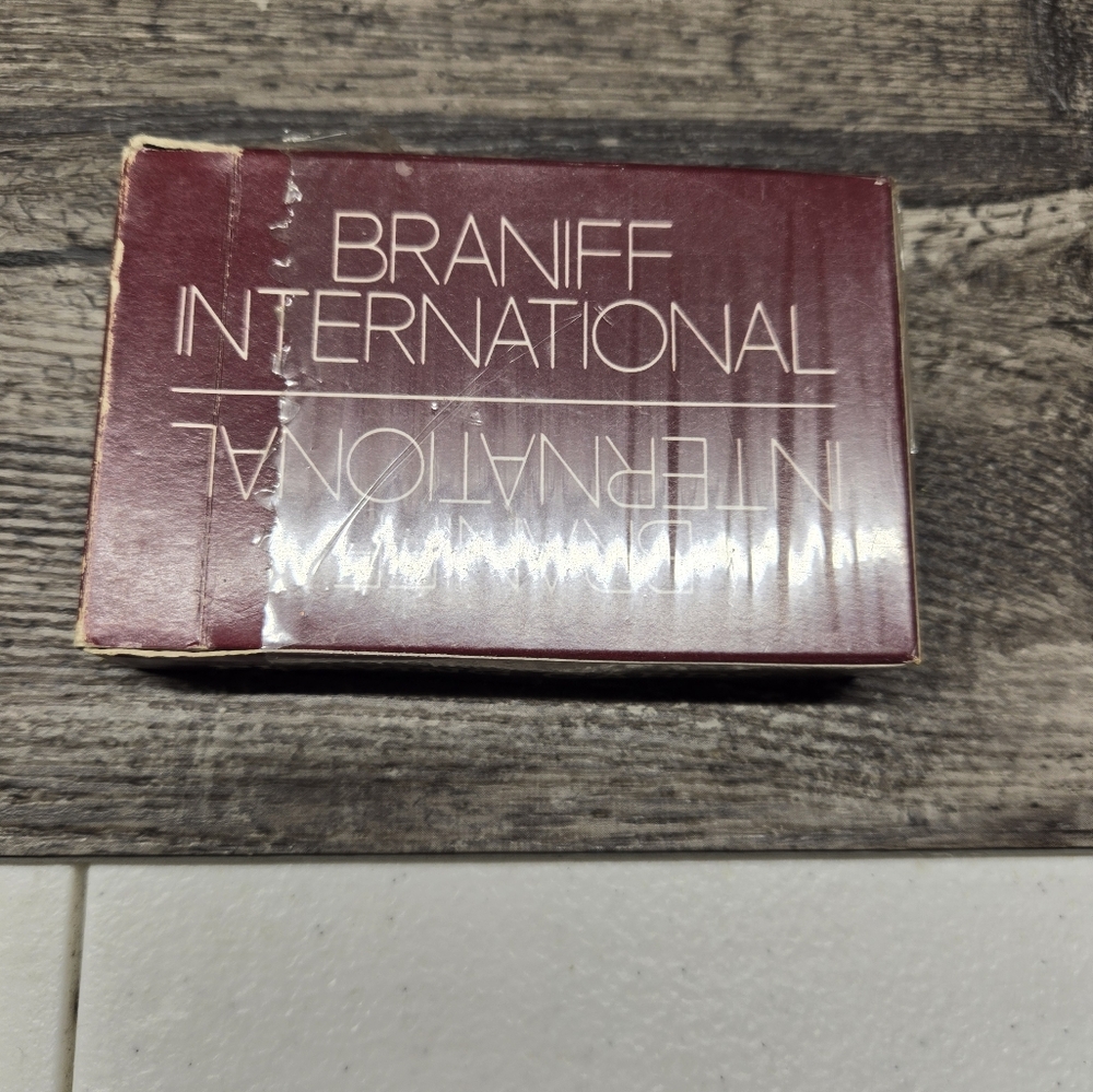 Braniff International Airlines Vintage Playing Cards burgundy‎